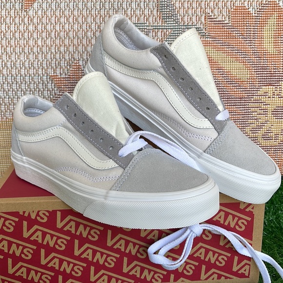 Vans WMNS Old Skool
Color Block Grey/Multi
VN0ASKRS6KL Sneakers - Picture 5 of 16